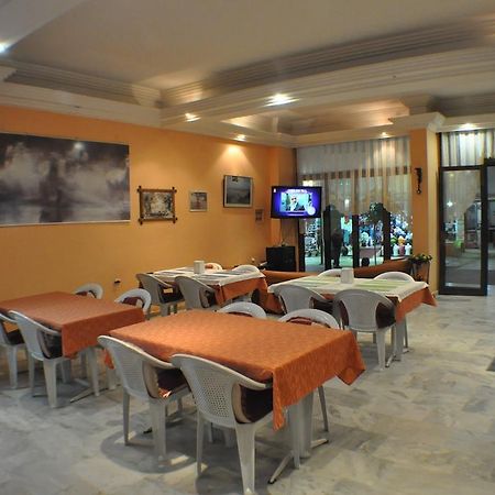 Akerdem Hotel Kusadası Extérieur photo