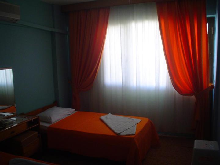 Akerdem Hotel Kusadası Chambre photo