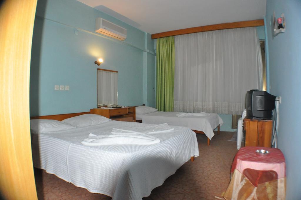 Akerdem Hotel Kusadası Chambre photo